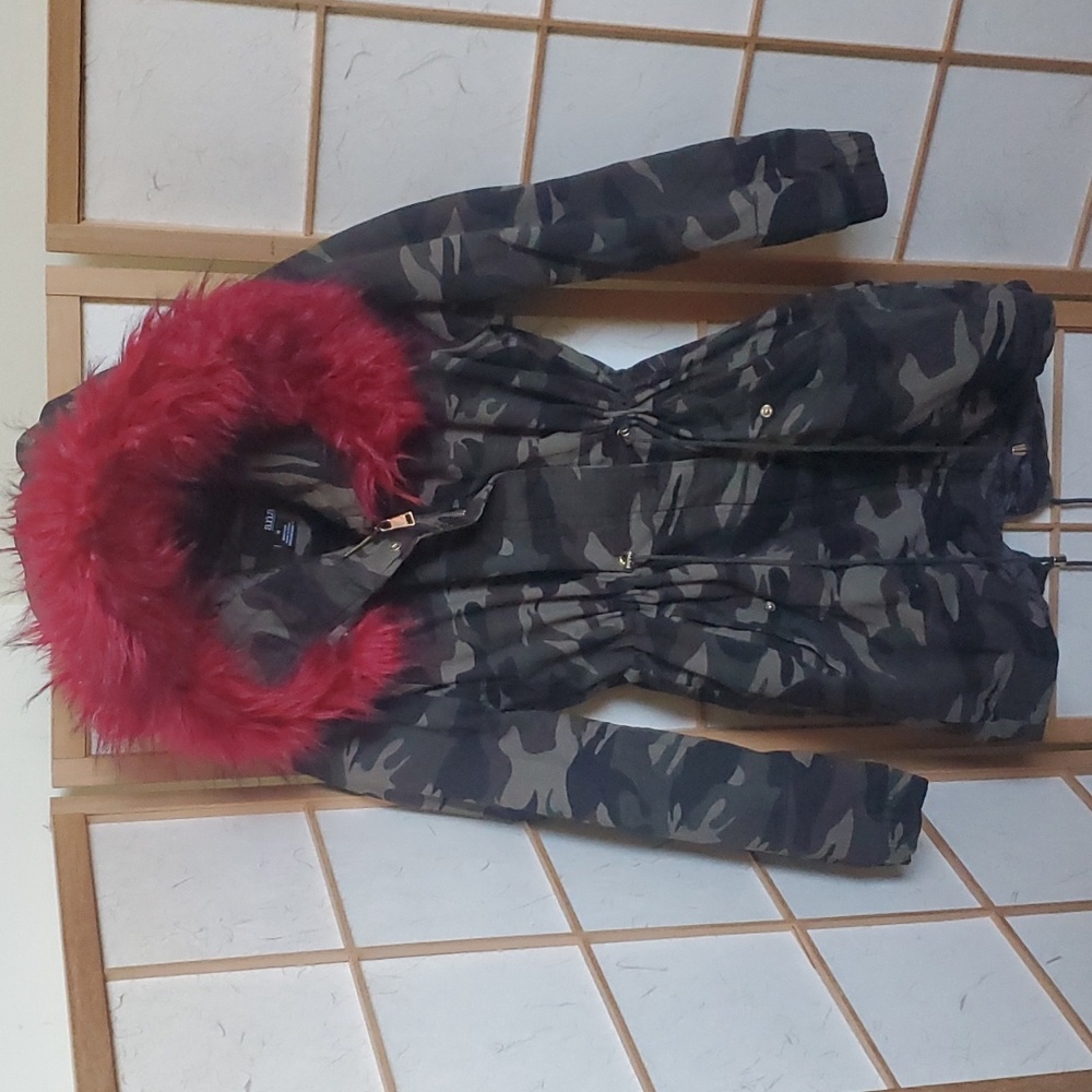 Womens a.n.a Army Fatigue (Red Detachable Faux Fur) Hoodie Coat Size Medium